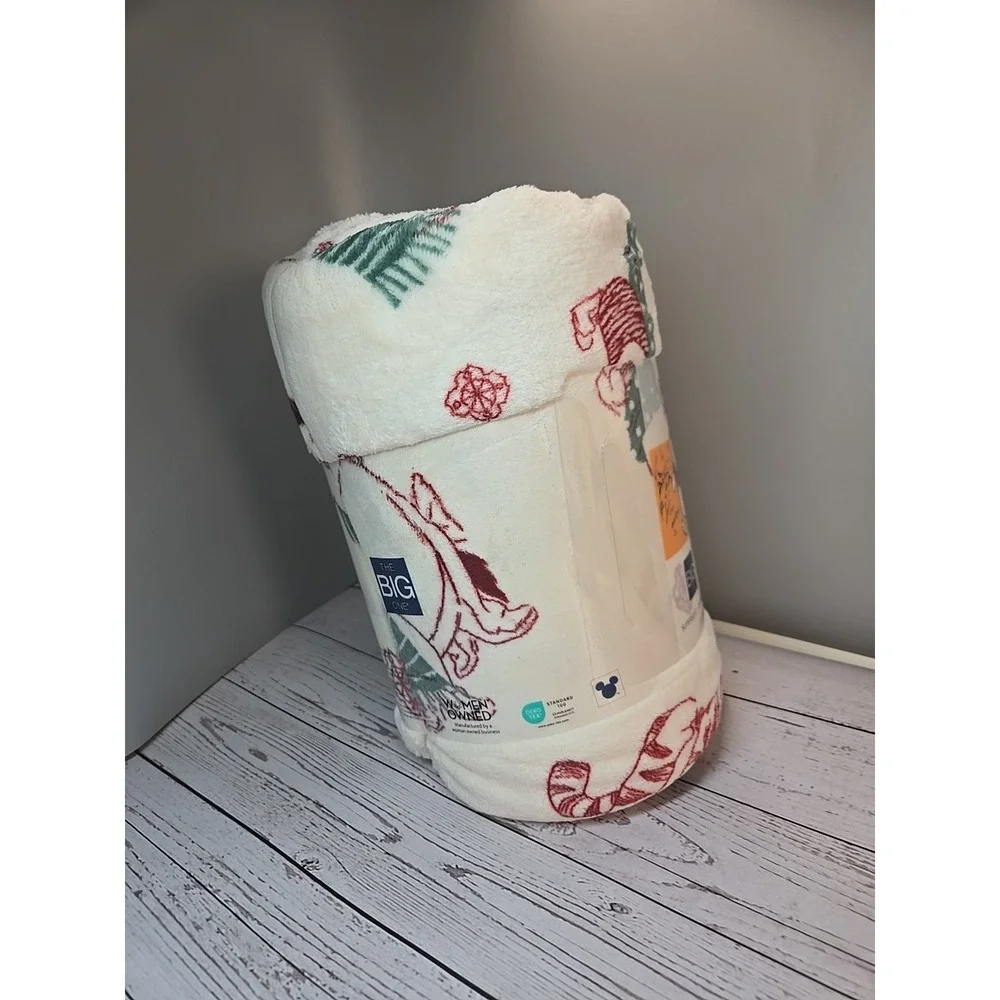 Disney Winnie The Pooh Christmas Holiday Soft Throw Blanket 5' X 6' The Big‎ One
